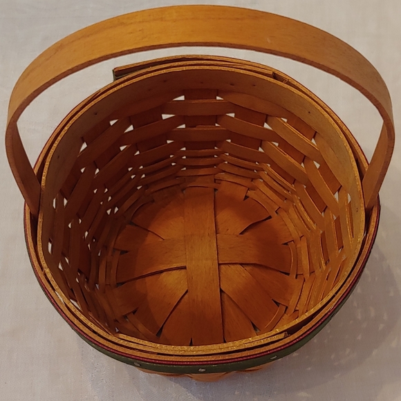 Longaberger Holiday Helper Basket - Picture 6 of 15